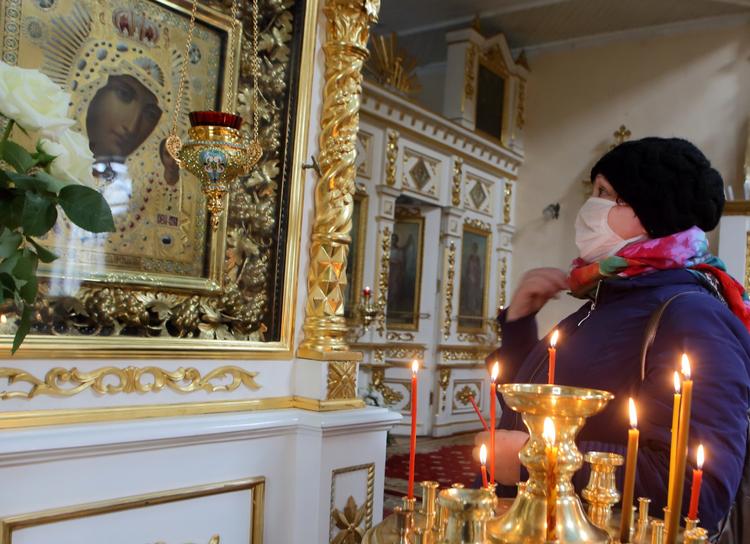 Роспотребнадзор назвал три этапа открытия храмов и церквях для верующих