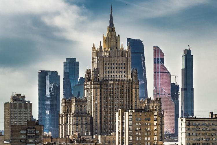 МИД РФ дал ответ на обвинения России в незаконной поставке денег в Ливию
