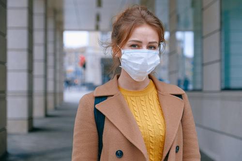 Собянин считает, что маски в Москве необходимо будет носить все лето