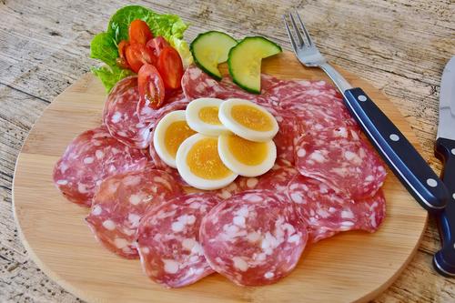 В Китае оценили вкус российской колбасы