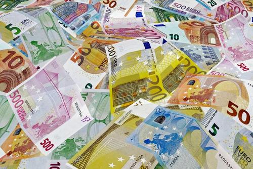 В Италии планируют вывести из оборота наличные деньги