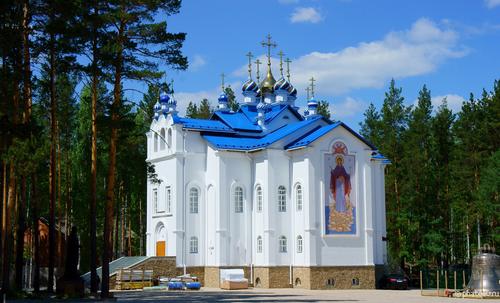 В захваченном казаками монастыре обнаружен известный юморист и олимпийский чемпион