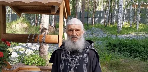 Рейдерский захват в церкви. Чтобы «мятежный» схиигумен Сергий «одумался», настоятельница и монахини покинули захваченный монастырь