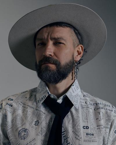 «Дорогие воры, в сейфе ничего нет», лидер группы «УмаТурман» рассказал, что его ограбили