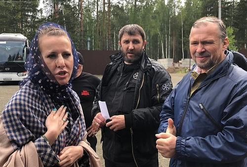 Ксения Собчак рассказала подробности о нападении полиции. «Людей, как минимум, точно не били» - ответили в монастыре