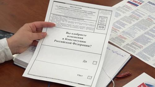 Однопартийцы призвали к ответу депутата-единоросса, проголосовавшего против поправок в Конституцию