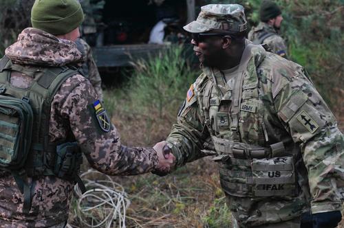 НАТО выдало украинской армии домашнее задание с приложением