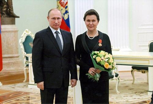 В декларациях - пусто, а на деле - густо. Чиновники, которые