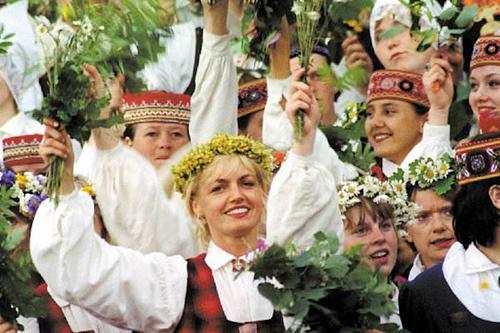 Легко ли быть молодым в Латвии