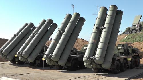 Турция тестирует ЗРК С-400, полученные из России, на самолетах американского производства