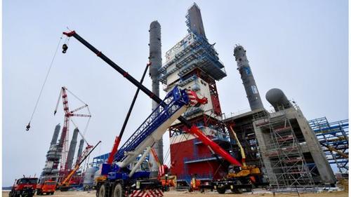 Газпром На заводе «Газпрома» в Амурской области рабочие устроили погром