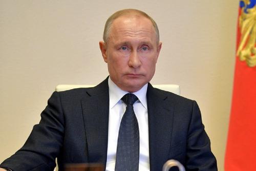 Путин поставил задачу войти в число мировых лидеров по качеству общего образования