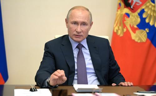 Путин заявил об историческом шансе решить в России жилищный вопрос