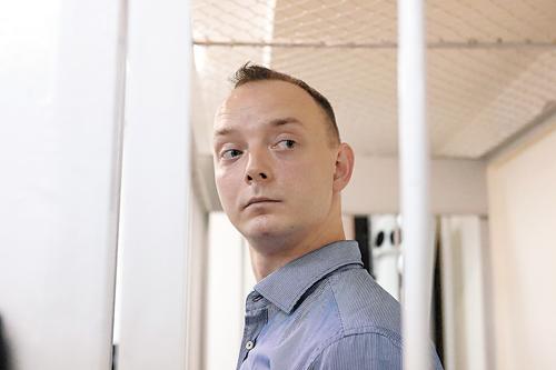 Откуда в «Роскосмосе» столько журналистов?