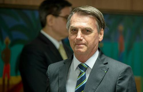 Охрана хочет защитить президента Бразилии от атаки дронов