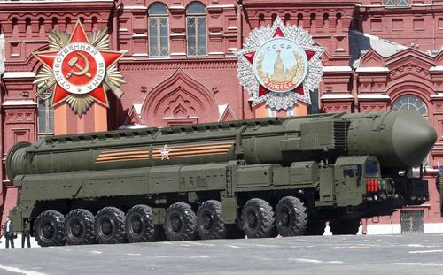 Ядерное оружие Хотите начать ядерную войну? Пошлите ракету (любую ракету) в сторону России