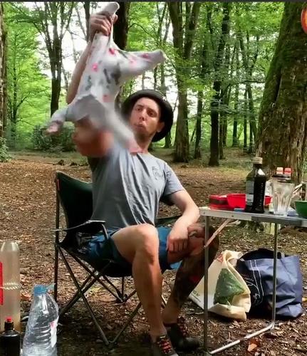 В Сочи ищут родителей младенца, которого они держали за ногу вниз головой