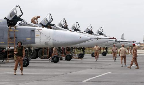 Самолеты российских ВКС впервые за месяц провели боевые полеты на северо-западе Сирии