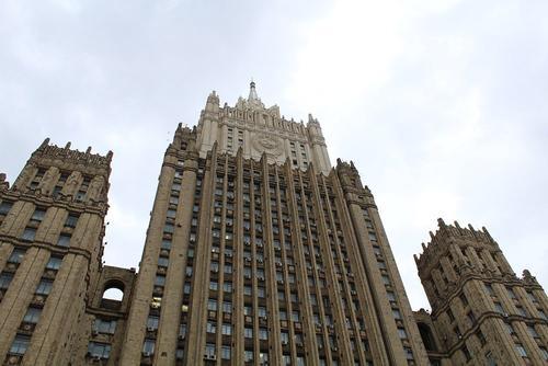 МИД РФ отреагировал на призыв G7 расследовать ситуацию с Навальным