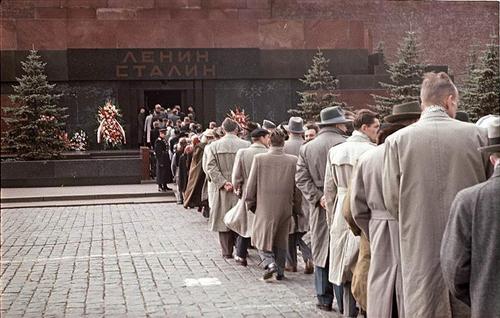 Мавзолей трогать не стоит - на вечные времена