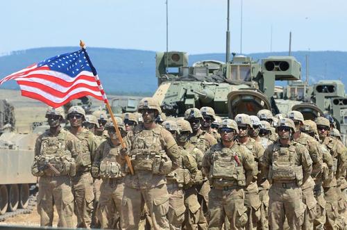 США перебросили в Сирию 6 БМП «Бредли» и около 100 солдат