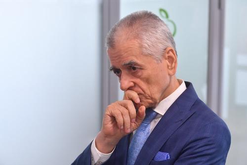 Онищенко считает, что следует распространить норму об увольнении за пьянство сотрудников «на удаленке»