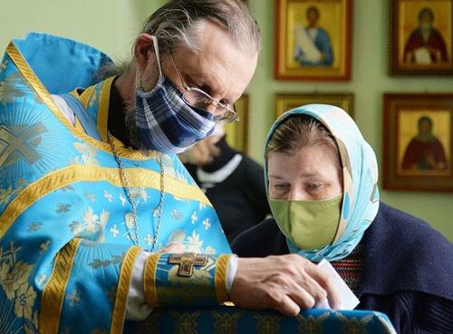 Covid-19: можно ли в храме заразиться вирусом