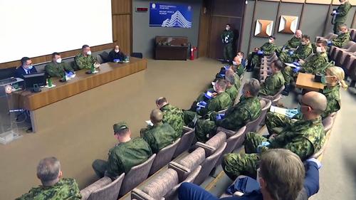 Горячая линия для помощи военным с коронавирусом открыта в Минобороны РФ