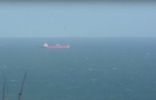 Спецназ освободил захваченный безбилетниками танкер