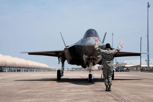 Истребители F-35 не пойдут в массовое производство