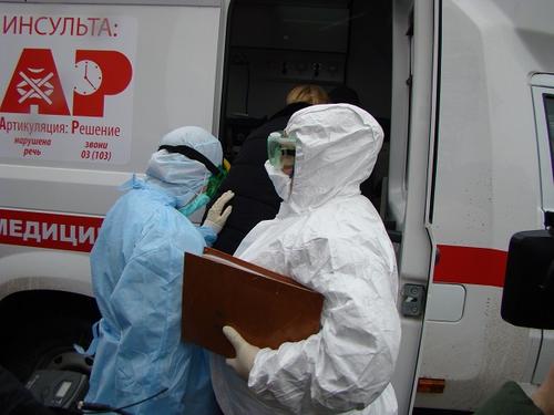 Теперь медики выезжают на вызовы и в выходные дни