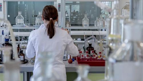 В Британии хотят экстренно одобрить вакцину
