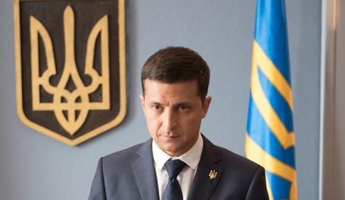 Зеленского испытывают решениями Конституционного суда на прочность