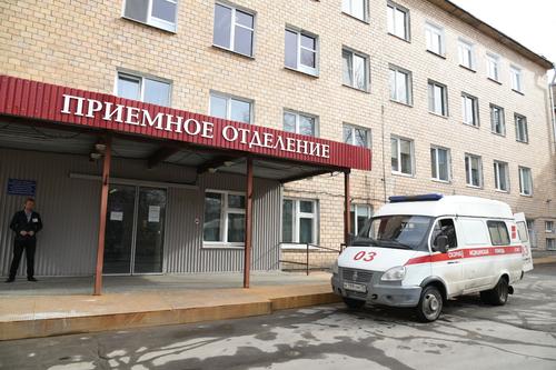 «Я ее домой умирать не повезу!» У врача скорой в Абакане случилась истерика из-за отказа в госпитализации 90-летней пациентке