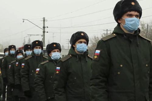 Этой осенью более 32,5 тыс. юношей призвано в ВС РФ