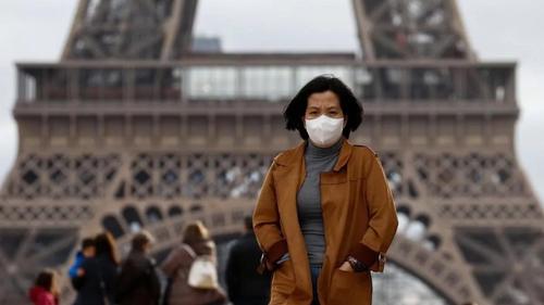 Коронавирус во Франции не утихает