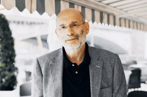 Писатель Борис Акунин о COVID-19: «похоже, что этот мрак скоро закончится»