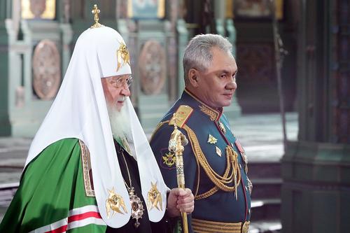ВЦИОМ сообщает, что граждане России лучше всего относятся к ВС РФ и РПЦ