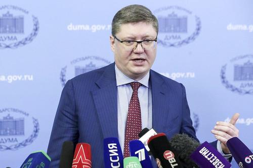 Исаев заявил о сохранении трудовых прав удаленного сотрудника на офлайн