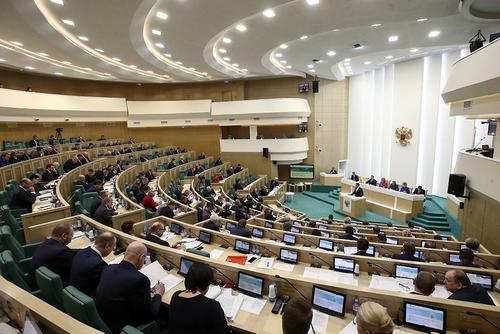 Сэкономленные на пенсиях деньги пойдут на оплату премий чиновникам?