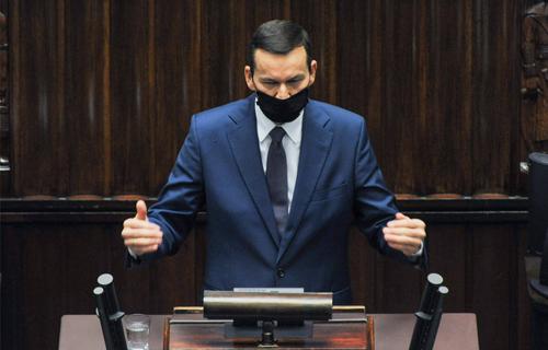 Польша хочет накупить вакцины на всю страну