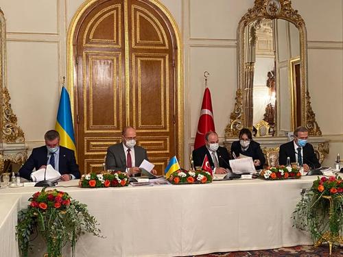 Вице-премьер Украины задержан в Турции за пьяный дебош