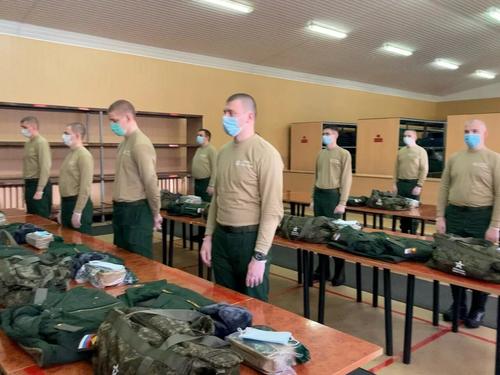 Более 400 призывников отправились в научные и научно-производственные роты ВС РФ