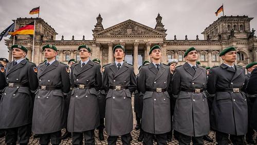 Военные профессионалы Германии подустали от идиотизма своих руководителей