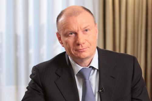 Как французские полицейские и американские журналисты работают на Владимира Потанина