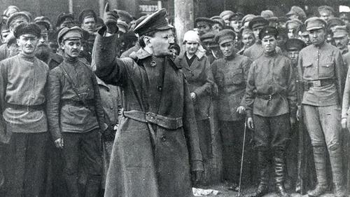 28 января 1918 года СНК РСФСР издал декрет о создании РККА