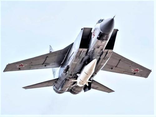 Основу сил неядерного сдерживания России составят гиперзвуковые комплексы