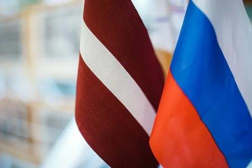 МИД Латвии проинформировал Посольство РФ об акте вандализма в Екабпилсе