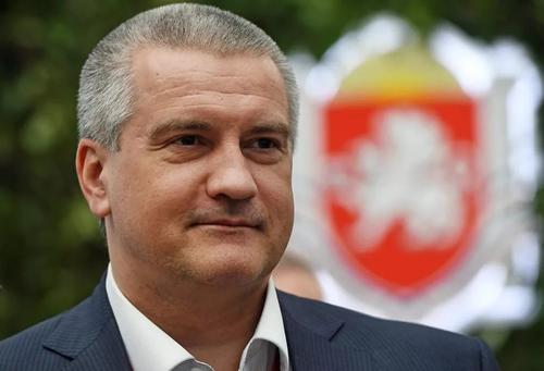 Аксёнов попытался успокоить жителей Фороса,обратившихся к Путину