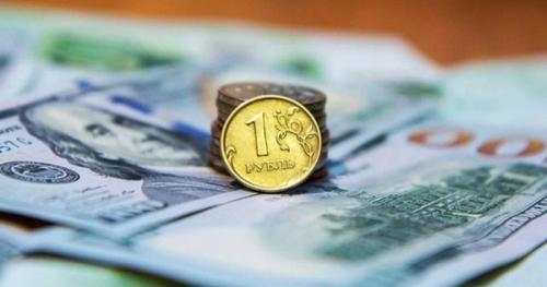 Минфин ежедневно тратит на покупку валюты 6,7 миллиардов